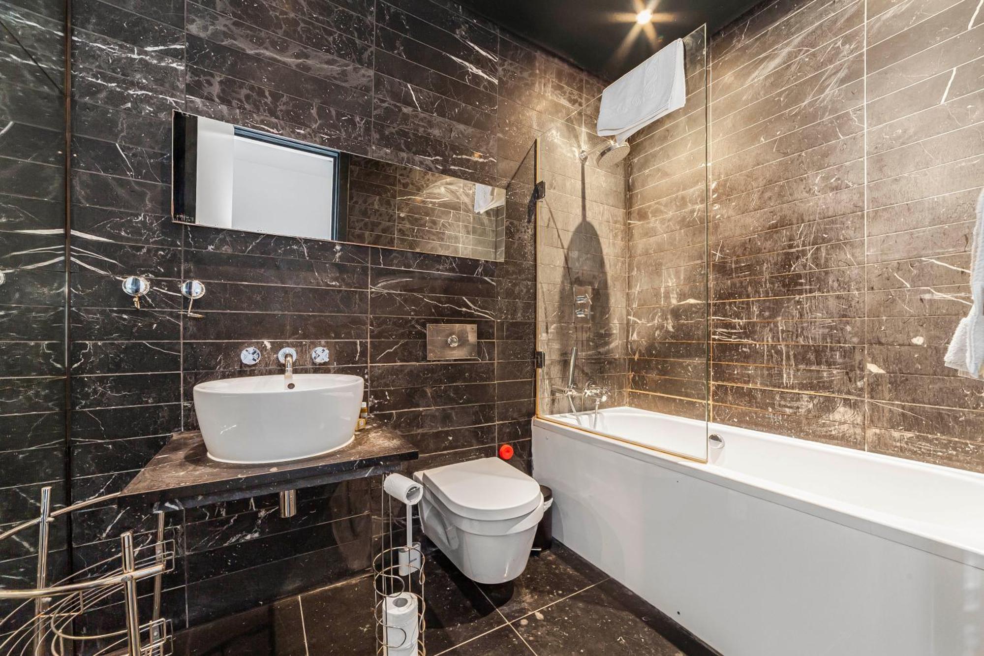 Deluxe Holborn Two Bedroom Apartment London Exterior photo